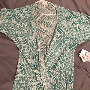 Small LulaRoe Shirley.